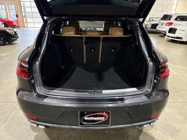 2017 Porsche Macan - Image 17 of 20
