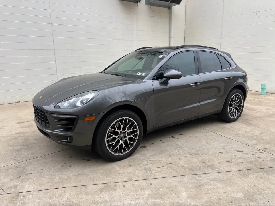 2017 Porsche Macan - Image 2 of 12