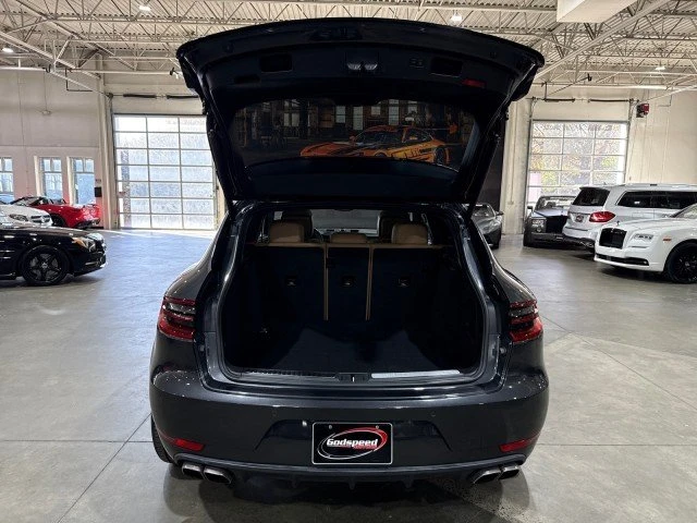 2017 Porsche Macan - Image 16 of 20