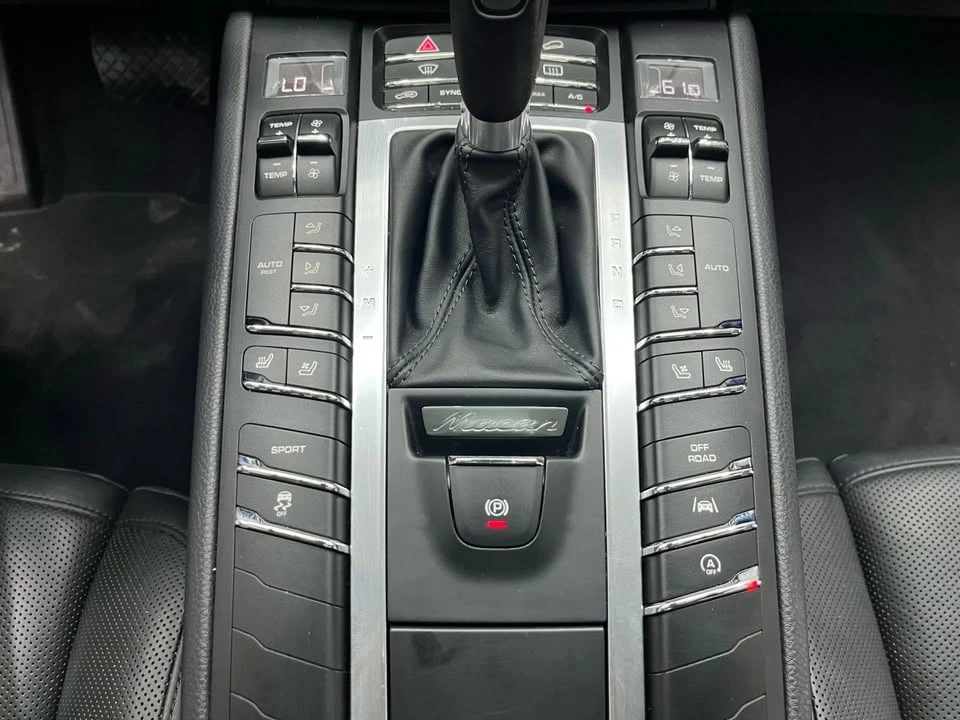 2017 Porsche Macan - Image 19 of 20
