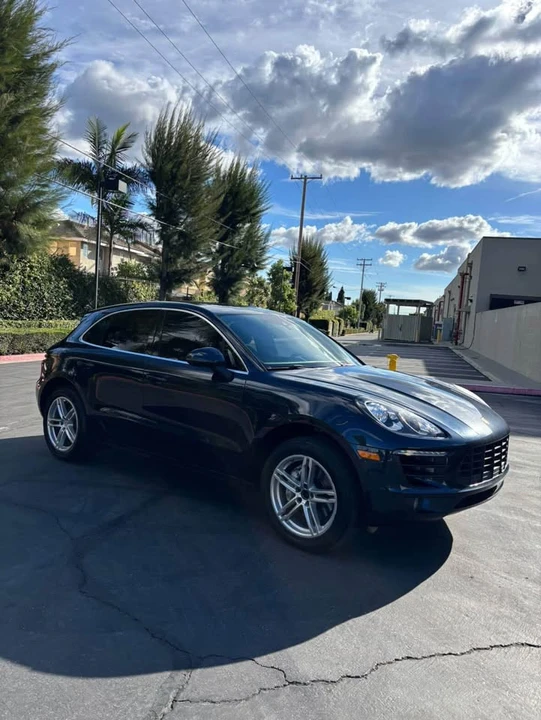 2017 Porsche Macan - Image 4 of 8