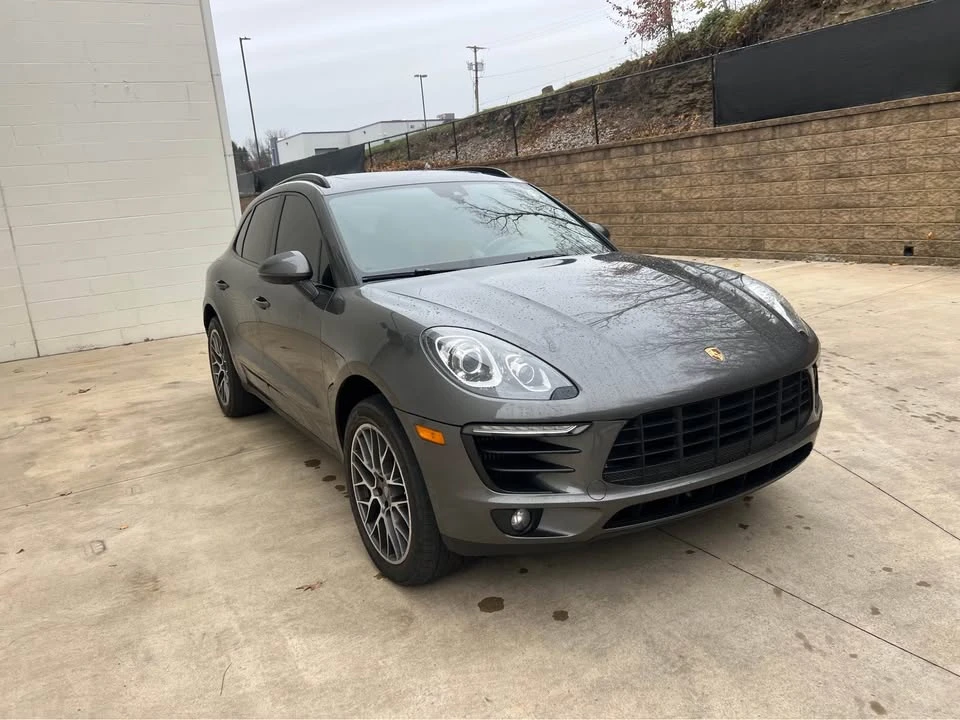 2017 Porsche Macan - Image 3 of 12