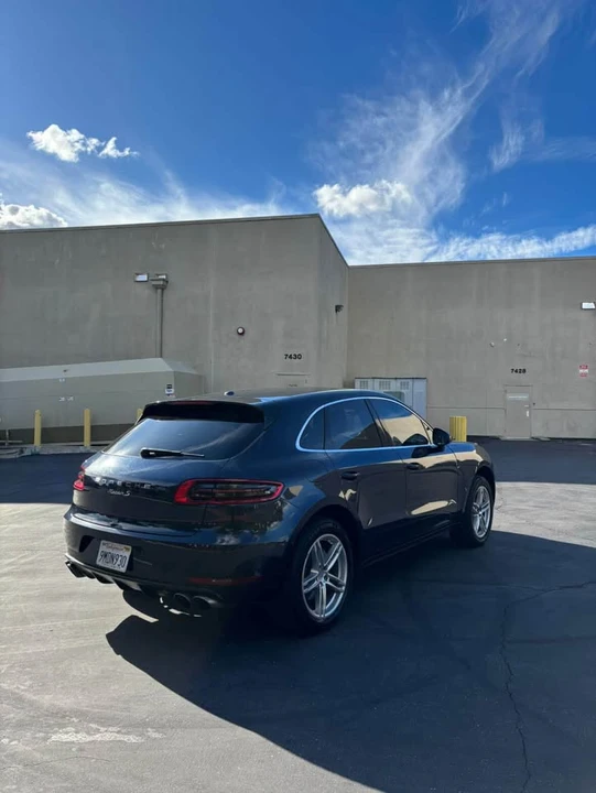 2017 Porsche Macan - Image 3 of 8