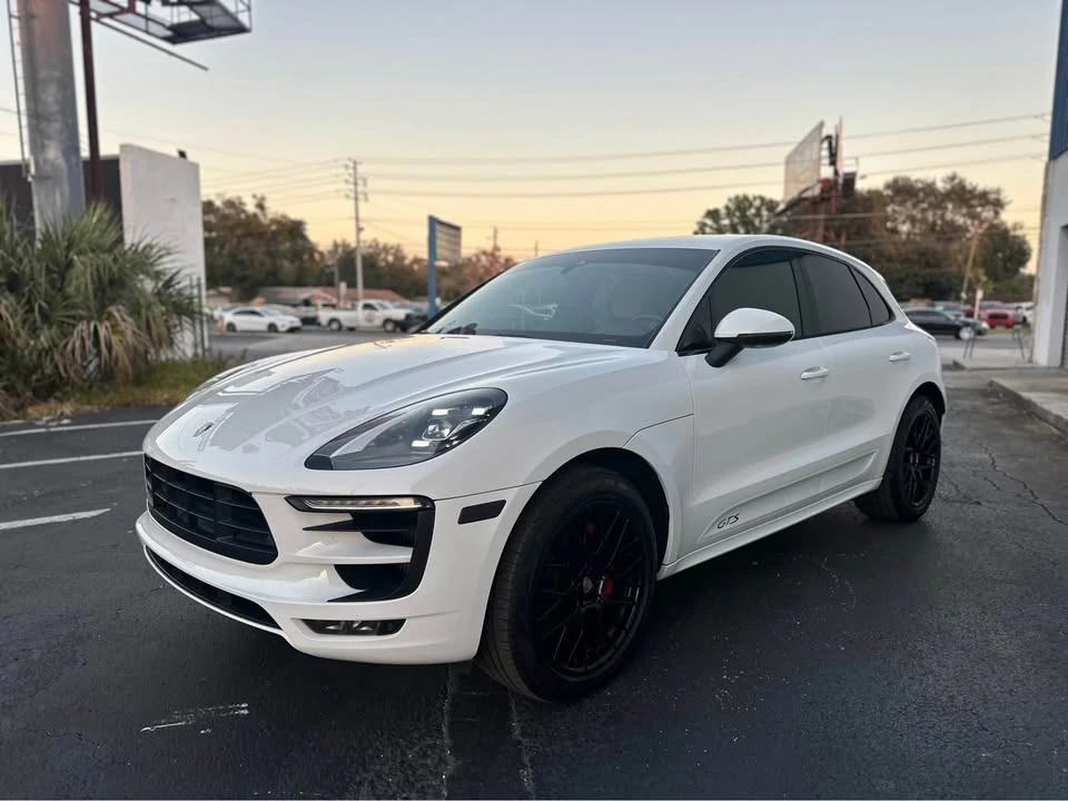 2017 Porsche Macan - Image 2 of 12