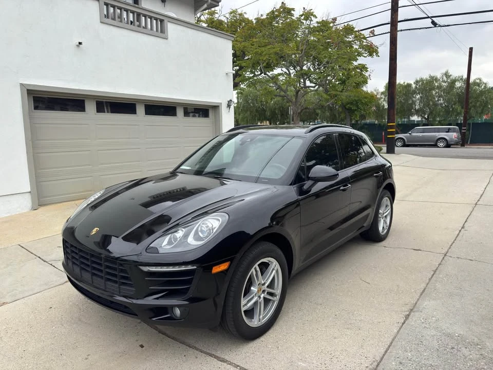 2017 Porsche Macan - Image 11 of 15
