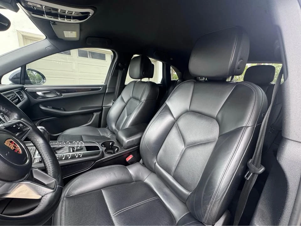 2017 Porsche Macan - Image 14 of 15