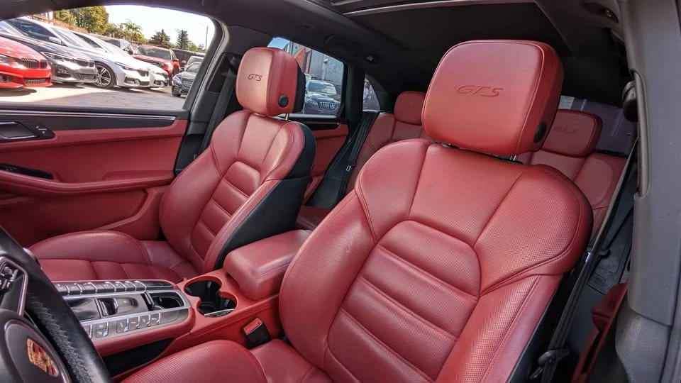 2017 Porsche Macan - Image 15 of 15
