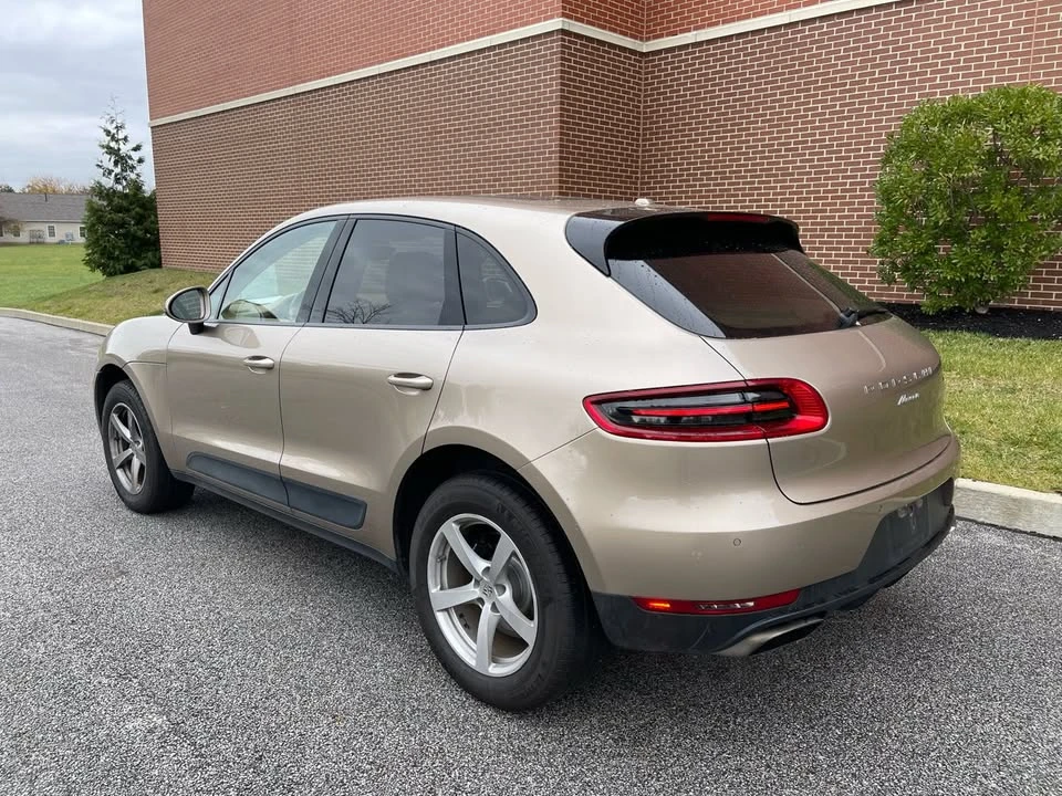 2017 Porsche Macan - Image 4 of 15