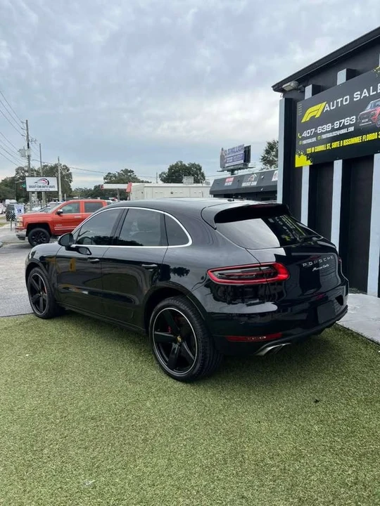 2017 Porsche Macan - Image 6 of 12