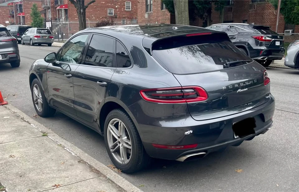 2017 Porsche Macan - Image 4 of 18