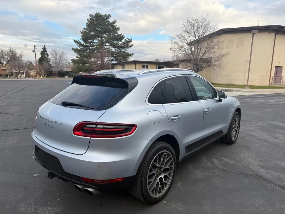 2017 Porsche Macan - Image 6 of 20