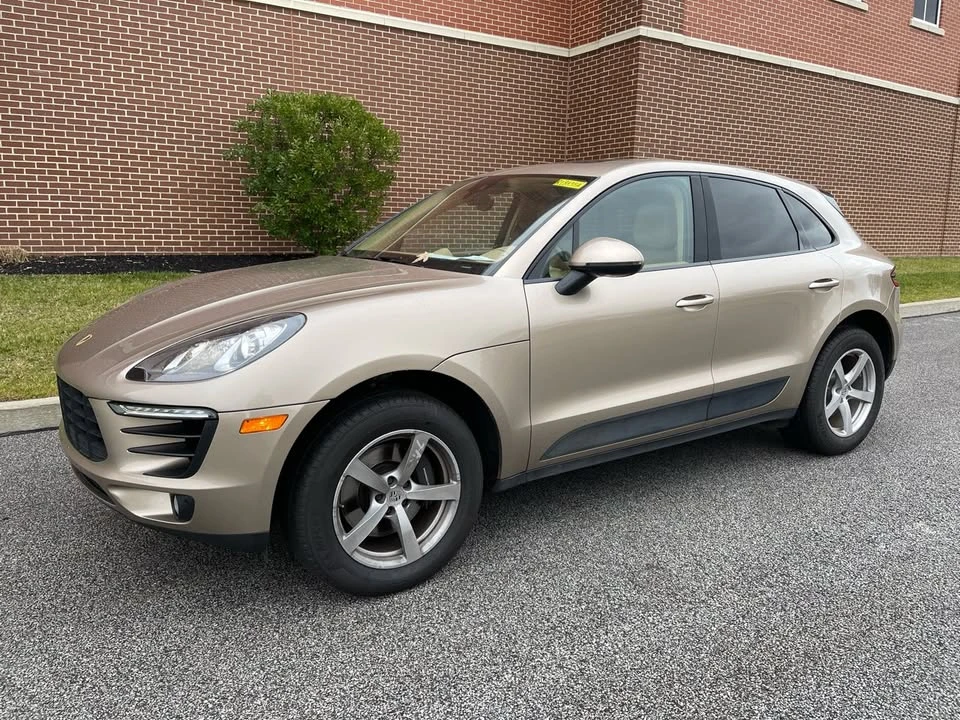 2017 Porsche Macan - Image 3 of 15