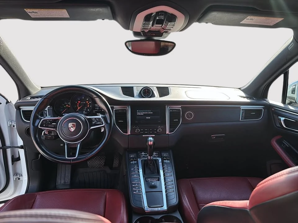 2017 Porsche Macan - Image 9 of 16
