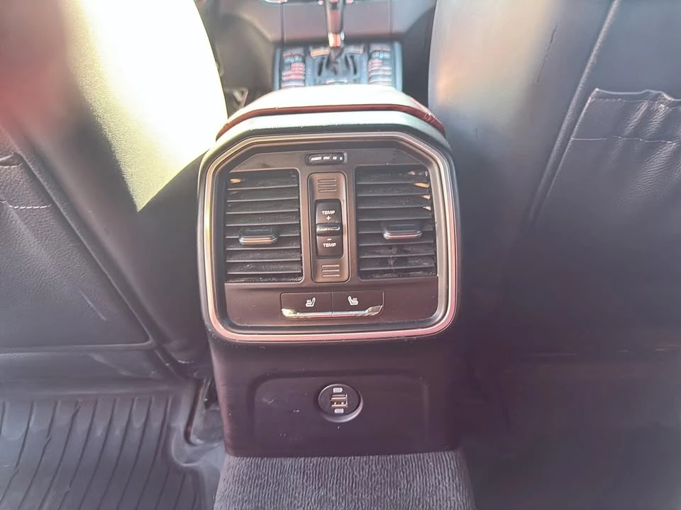 2017 Porsche Macan - Image 12 of 16
