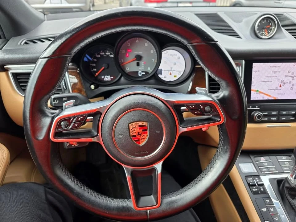 2017 Porsche Macan - Image 16 of 17