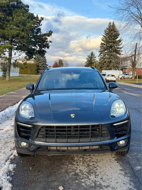 2017 Porsche Macan - Image 2 of 12