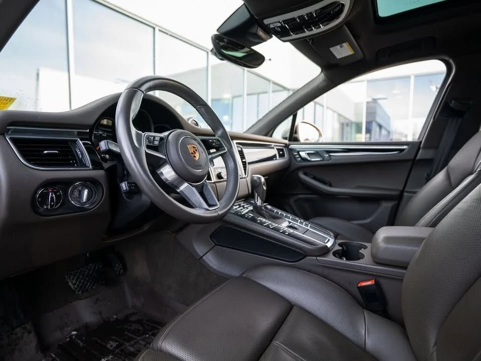 2017 Porsche Macan - Image 7 of 20