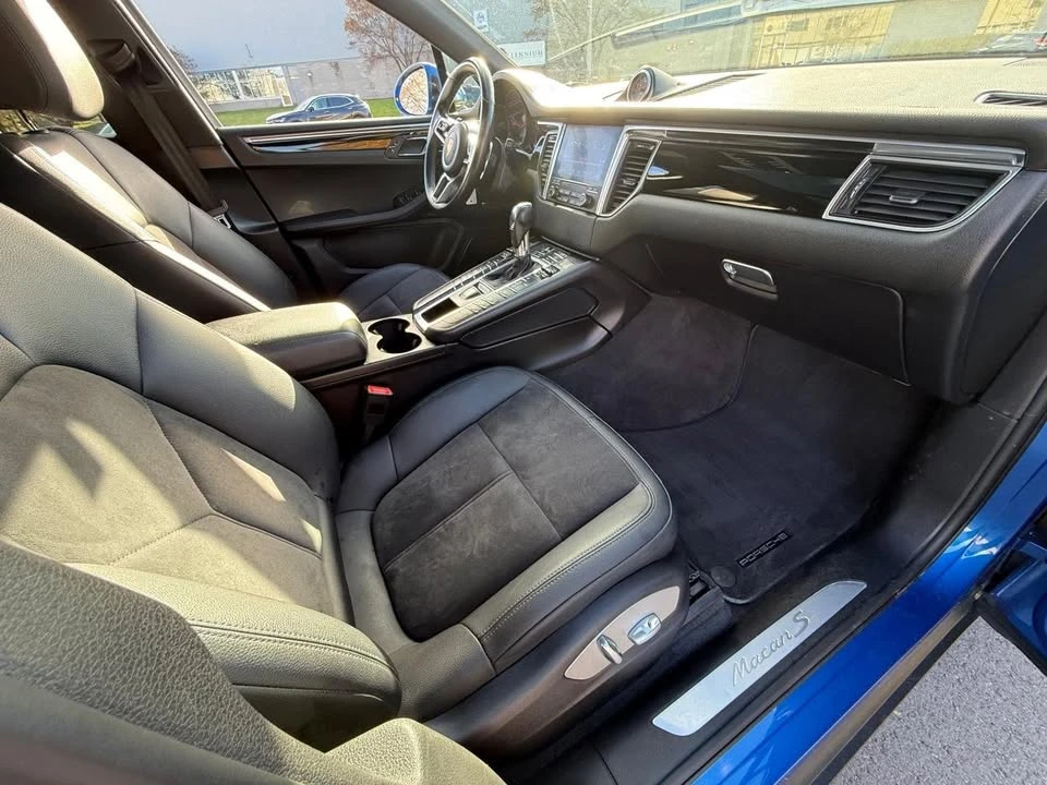 2017 Porsche Macan - Image 13 of 15