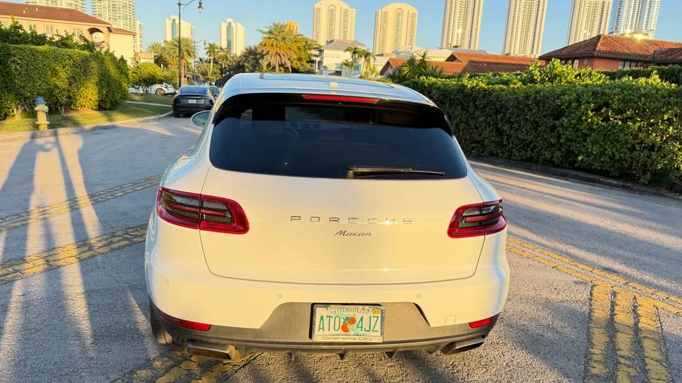 2017 Porsche Macan - Image 5 of 20