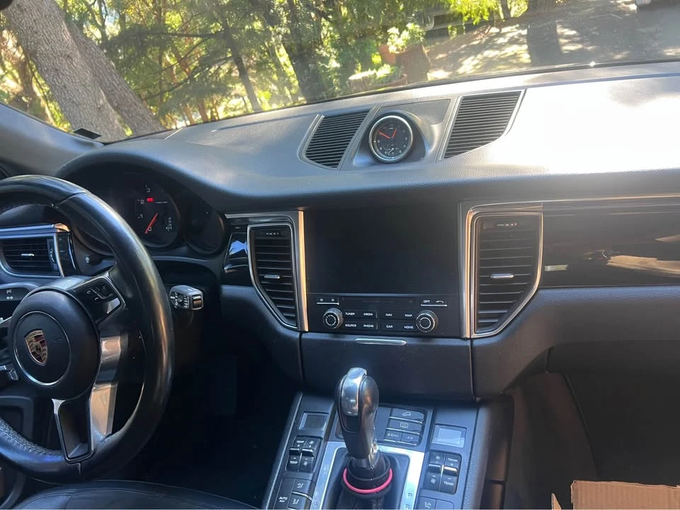 2017 Porsche Macan - Image 6 of 6