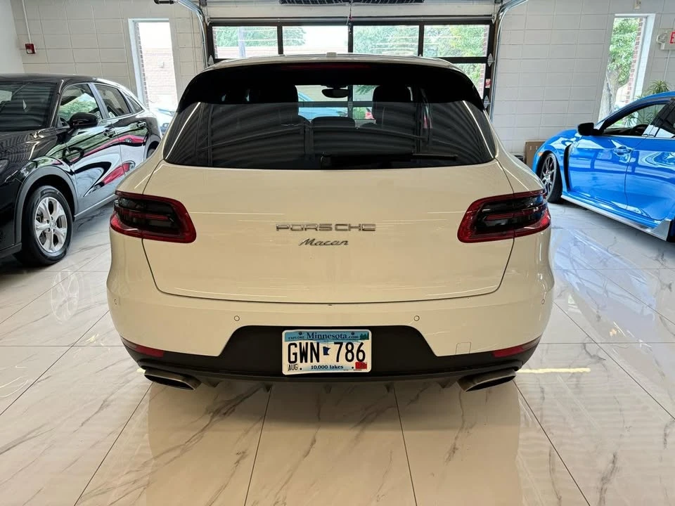 2017 Porsche Macan - Image 6 of 19