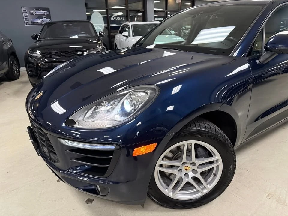 2017 Porsche Macan - Image 17 of 20