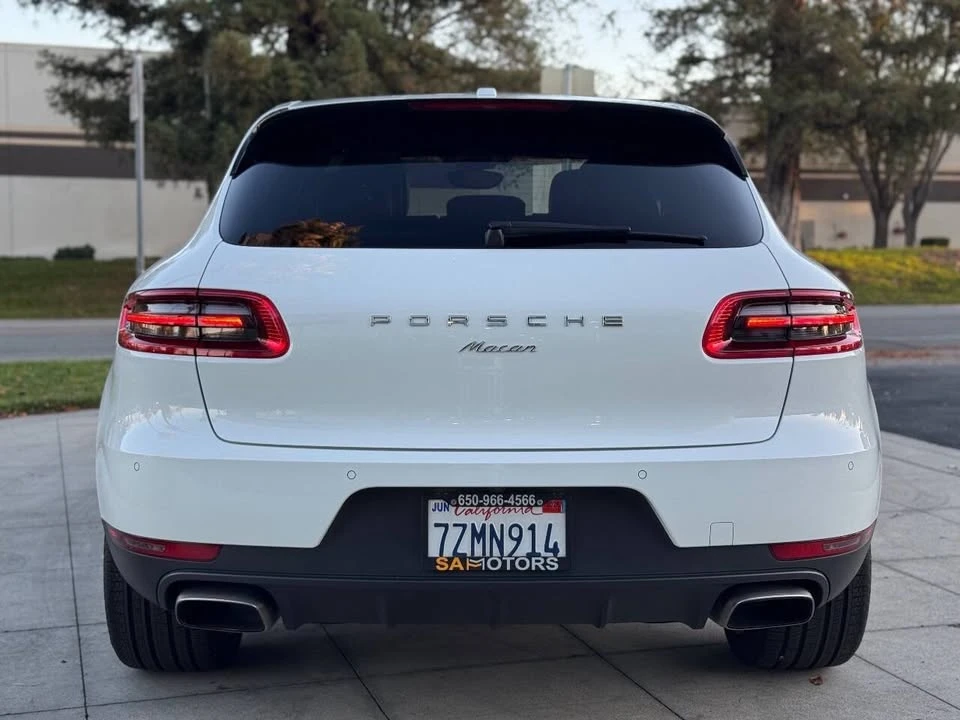 2017 Porsche Macan - Image 8 of 20