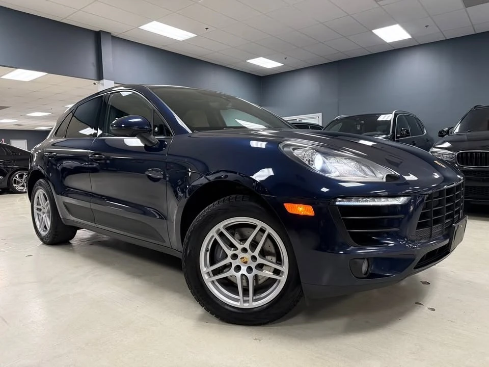 2017 Porsche Macan - Image 12 of 20
