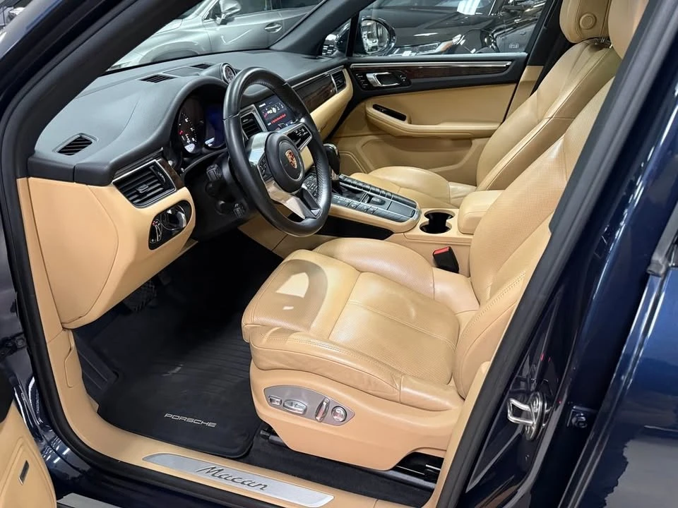 2017 Porsche Macan - Image 19 of 20
