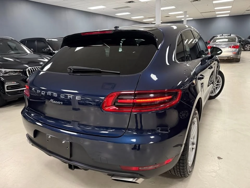 2017 Porsche Macan - Image 16 of 20
