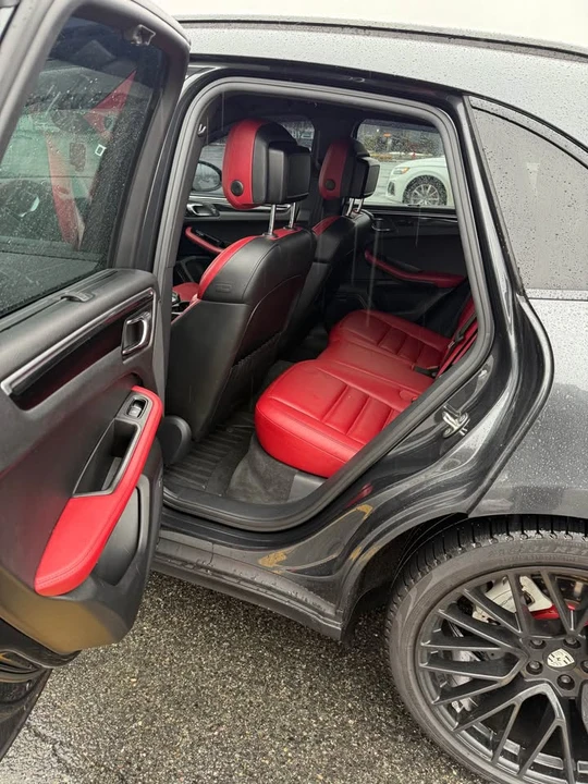2017 Porsche Macan - Image 5 of 9