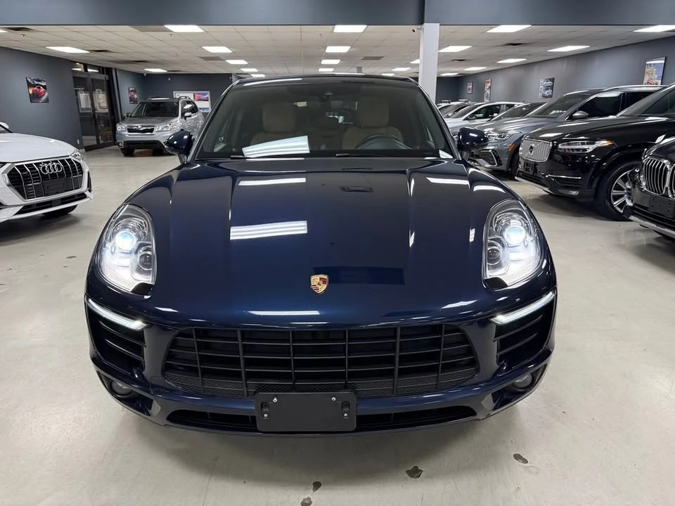 2017 Porsche Macan - Image 9 of 20