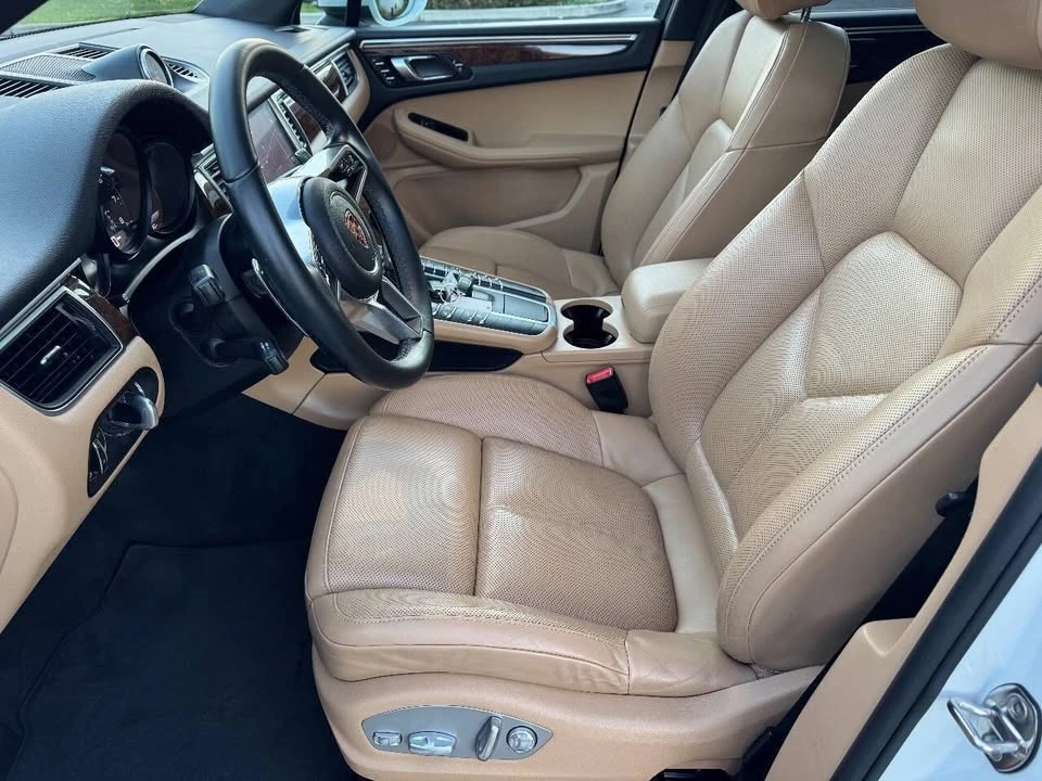 2017 Porsche Macan - Image 15 of 20