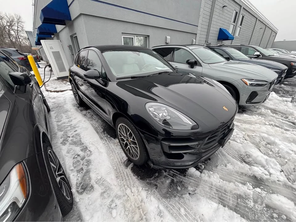 2017 Porsche Macan - Image 6 of 7