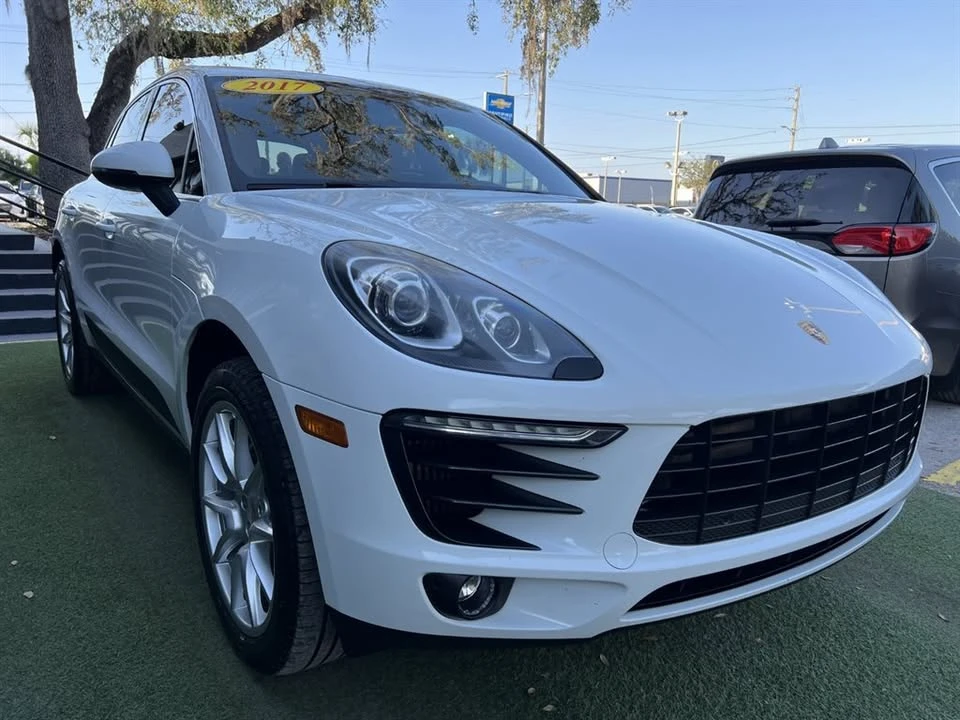 2017 Porsche Macan - Image 3 of 20