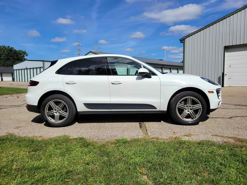 2017 Porsche Macan - Image 4 of 20