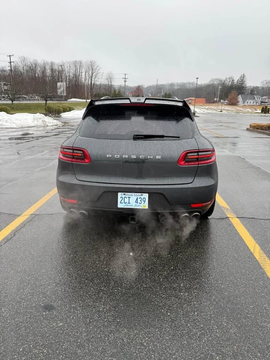 2017 Porsche Macan - Image 4 of 9