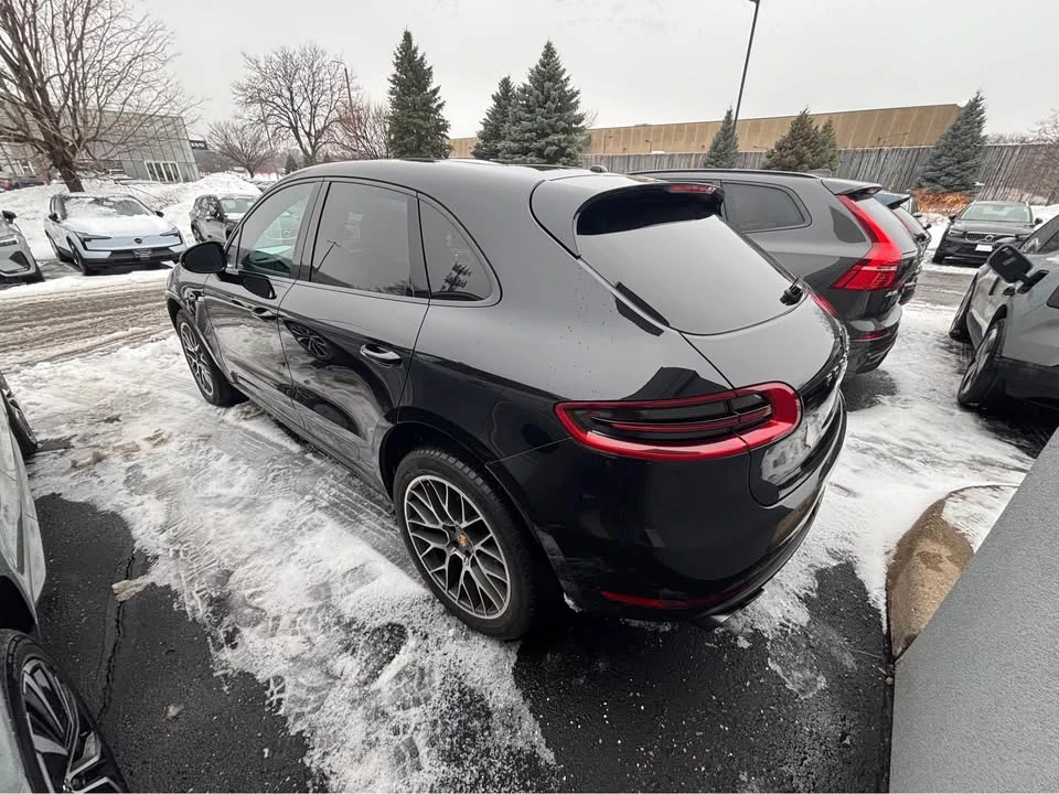 2017 Porsche Macan - Image 4 of 7
