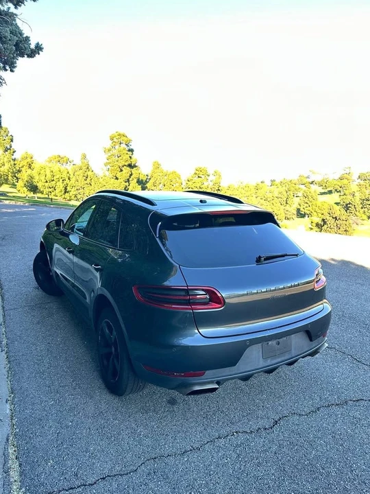 2017 Porsche Macan - Image 4 of 20
