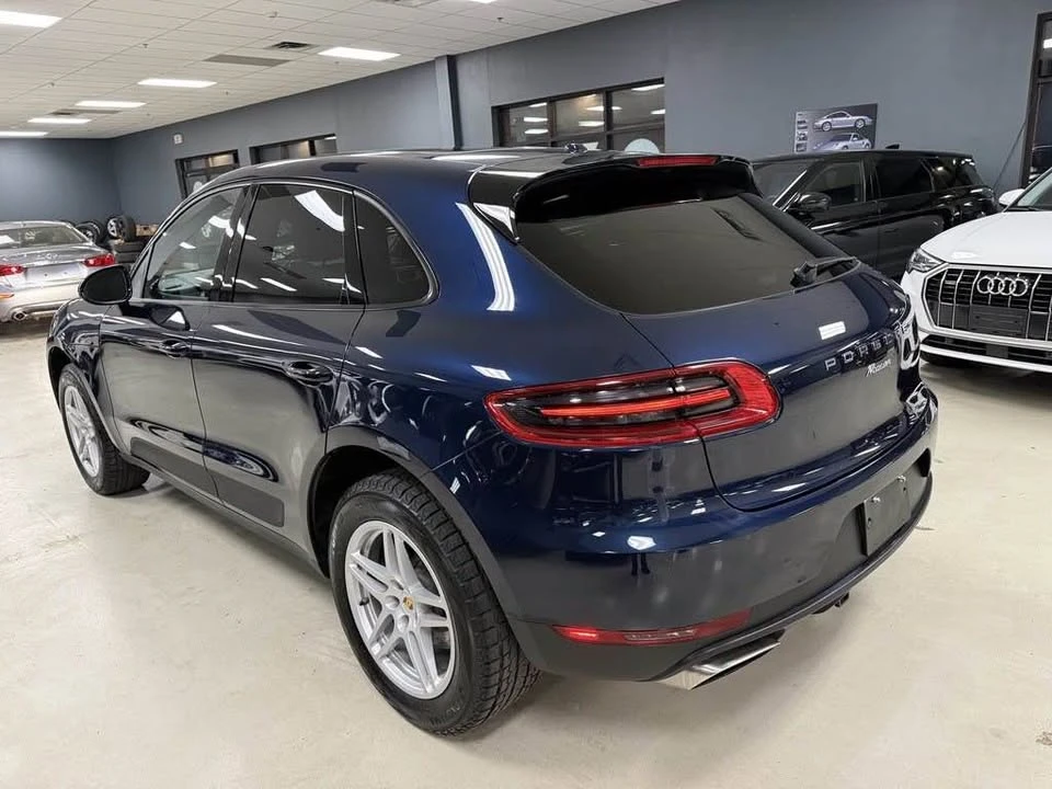2017 Porsche Macan - Image 2 of 5