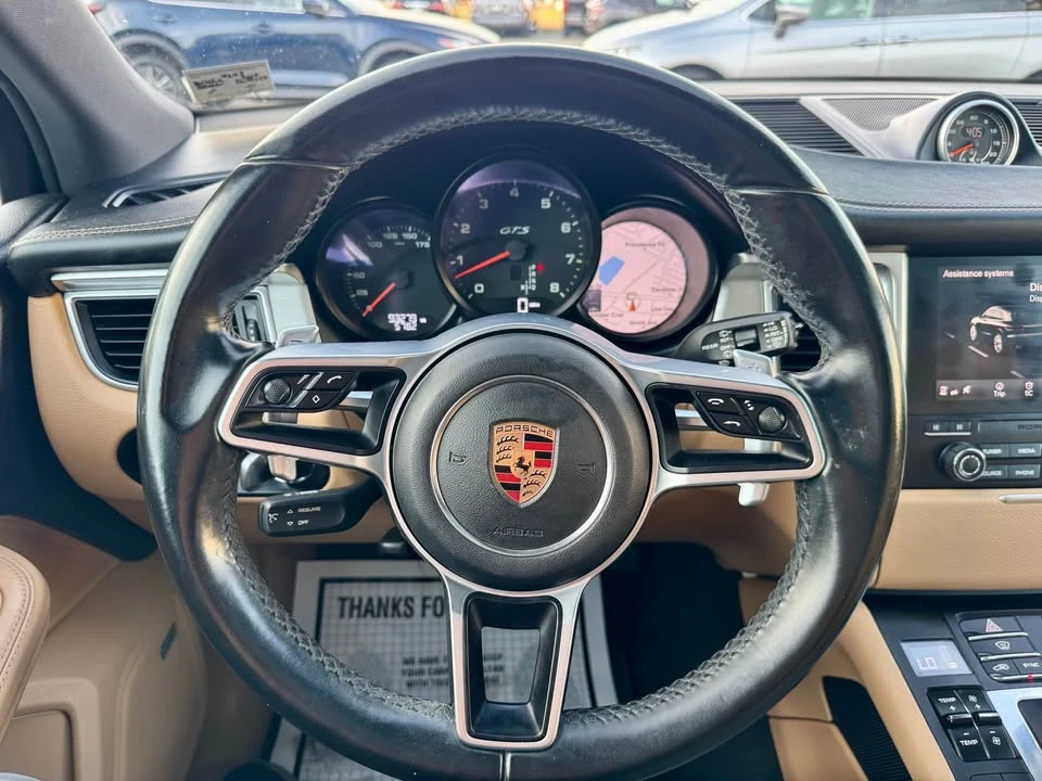 2017 Porsche Macan - Image 18 of 19