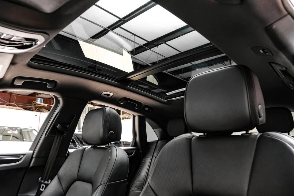 2017 Porsche Macan - Image 5 of 18