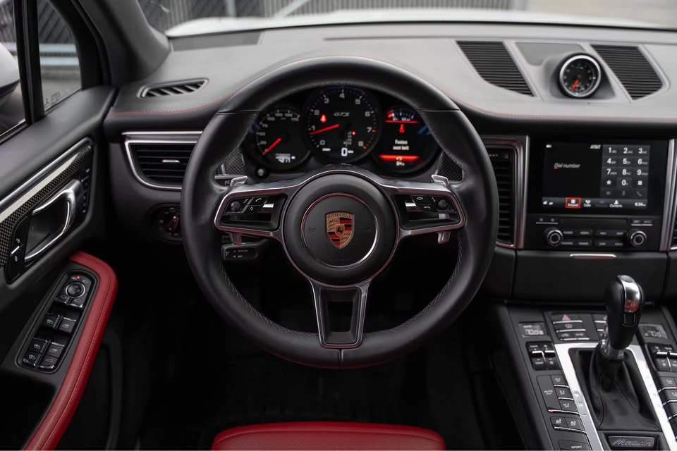 2017 Porsche Macan - Image 5 of 17
