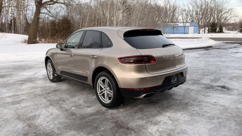 2017 Porsche Macan - Image 2 of 20