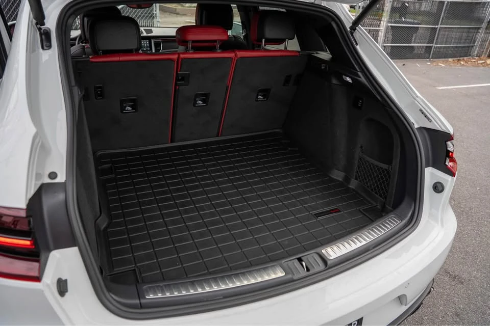 2017 Porsche Macan - Image 12 of 17