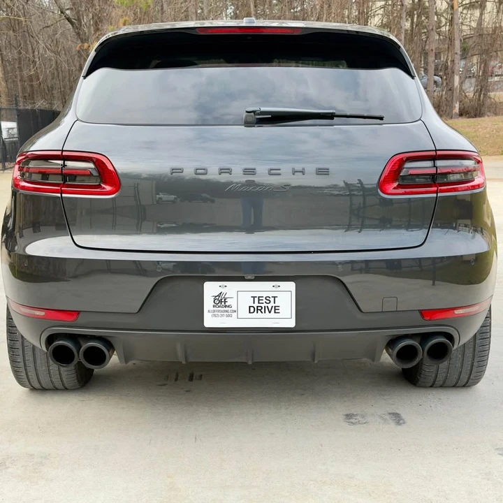 2017 Porsche Macan - Image 4 of 12