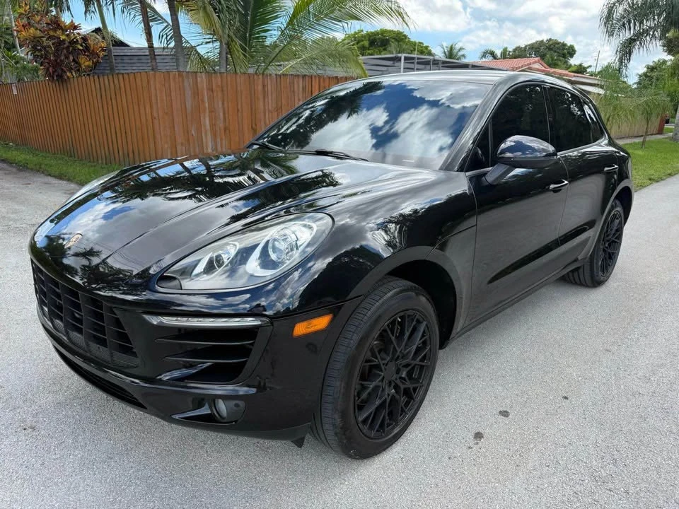 2017 Porsche Macan - Image 19 of 20