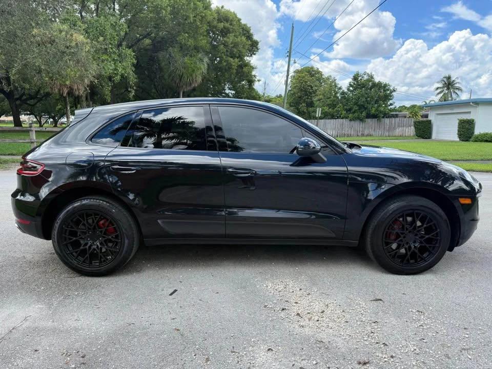 2017 Porsche Macan - Image 11 of 20