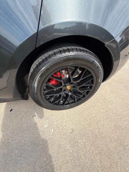 2017 Porsche Macan - Image 15 of 19