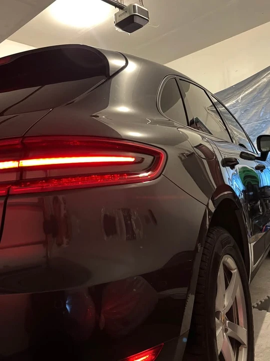 2017 Porsche Macan - Image 14 of 14